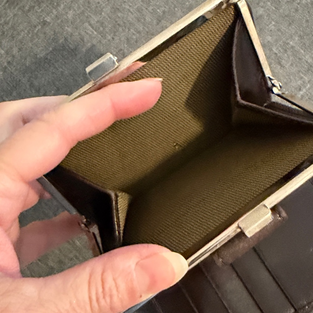 Fendi Compact Wallet - Picture 13 of 13